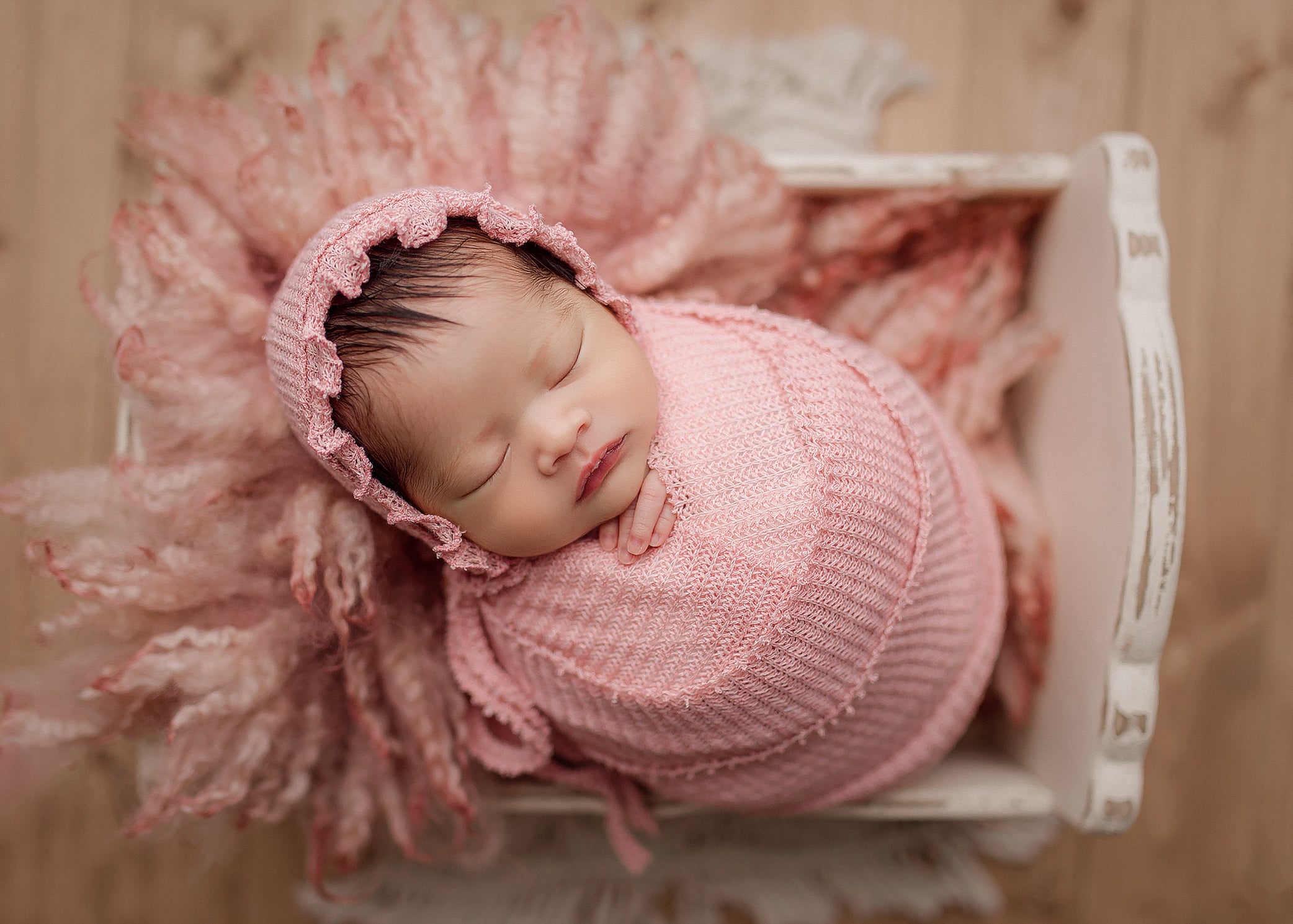Newborn Photography Editing Formula P.10 - Lightroom Presets + Photoshop Actions